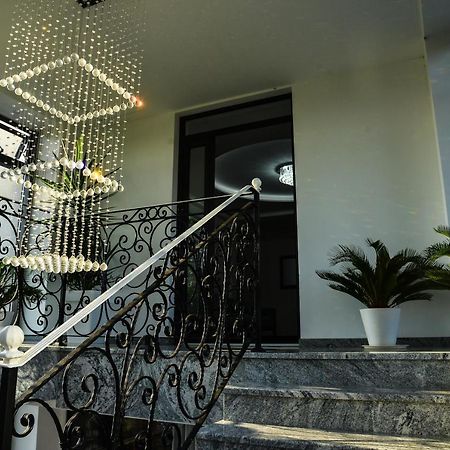 Mesecev Konak Bed and Breakfast Ni Exterior foto