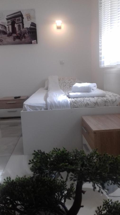 Mesecev Konak Bed and Breakfast Ni Exterior foto